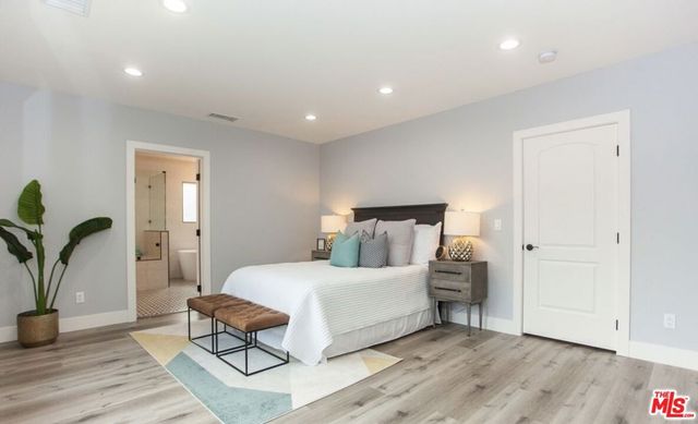 433 S Wilton Place, Los Angeles, CA 90020