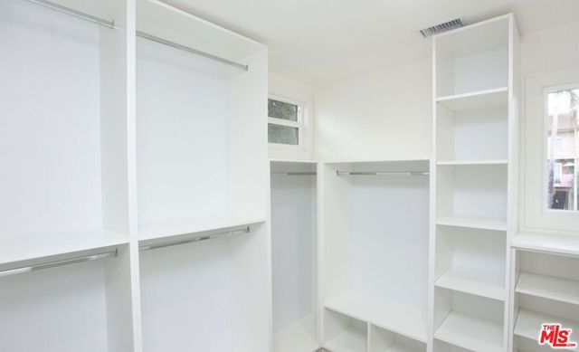 433 S Wilton Place, Los Angeles, CA 90020