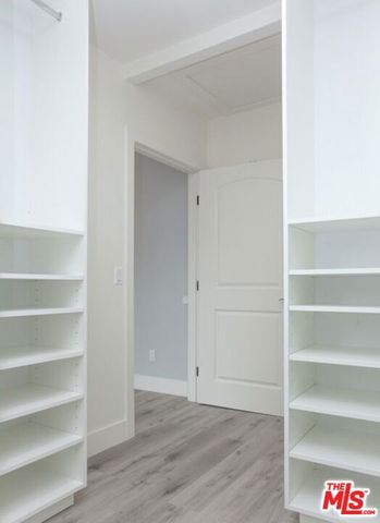 433 S Wilton Place, Los Angeles, CA 90020