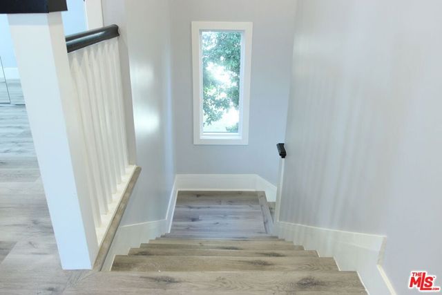 433 S Wilton Place, Los Angeles, CA 90020