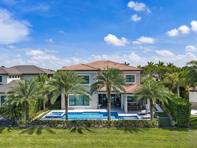 11661 W Watercrest Cir Circle W, Parkland, FL 33076