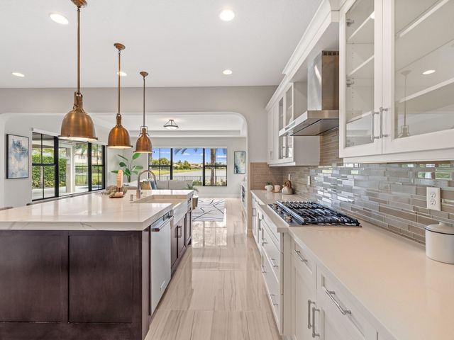 11661 W Watercrest Cir Circle W, Parkland, FL 33076