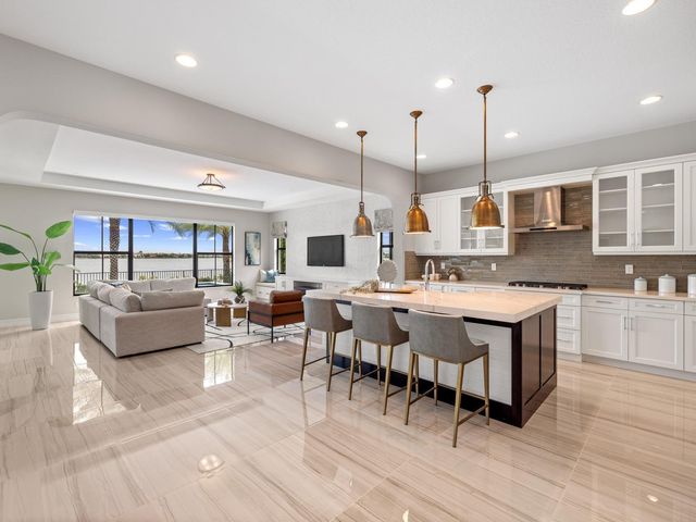 11661 W Watercrest Cir Circle W, Parkland, FL 33076