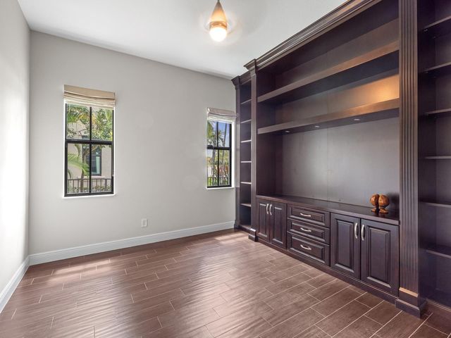 11661 W Watercrest Cir Circle W, Parkland, FL 33076
