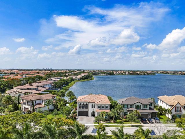 11661 W Watercrest Cir Circle W, Parkland, FL 33076