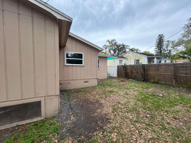 2524 19TH STREET S, St Petersburg, FL 33712