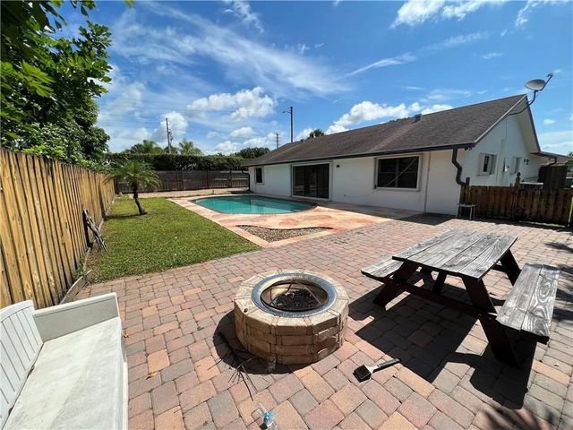 230 SW 1st Street G-8, Pompano Beach, FL 33060