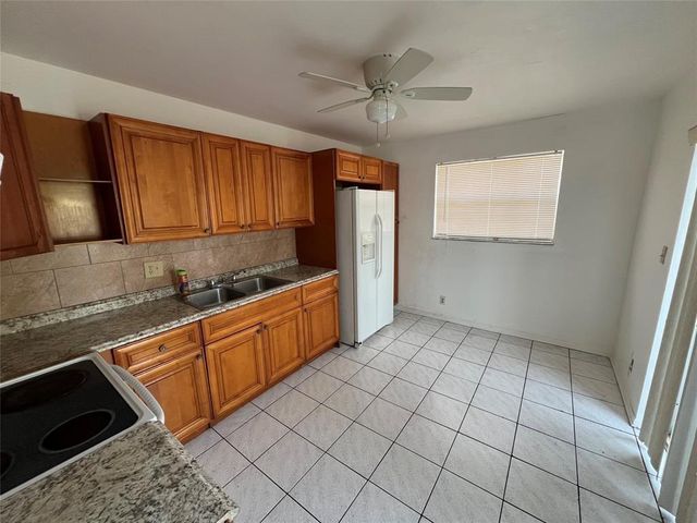230 SW 1st Street G-8, Pompano Beach, FL 33060
