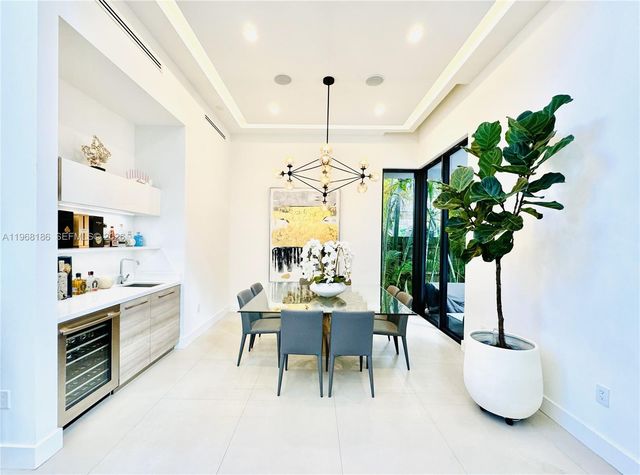 2550 Overbrook St 0, Miami, FL 33133