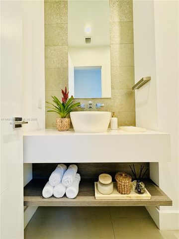 2550 Overbrook St 0, Miami, FL 33133