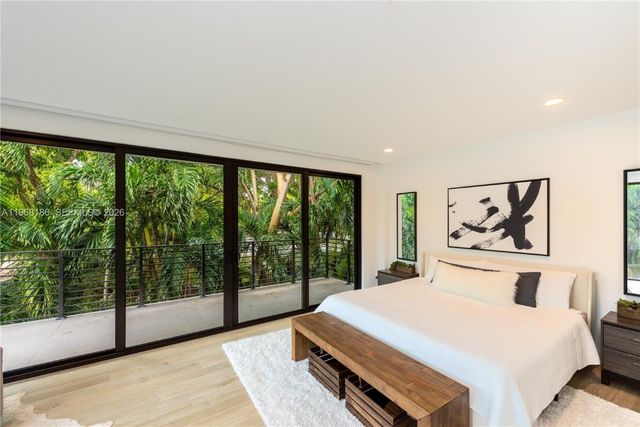 2550 Overbrook St 0, Miami, FL 33133