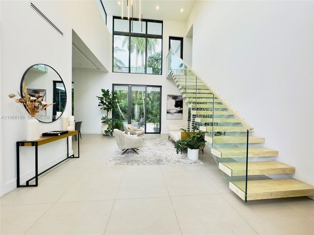 2550 Overbrook St 0, Miami, FL 33133