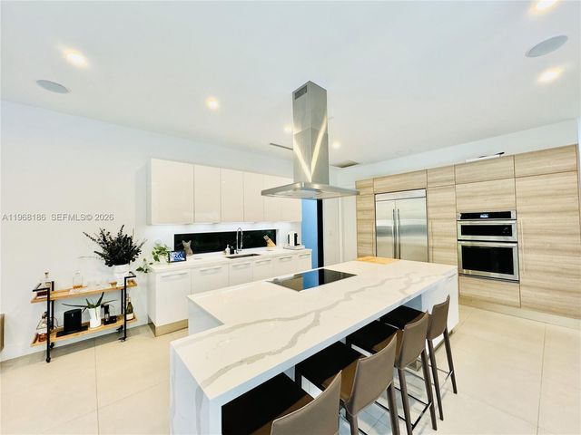 2550 Overbrook St 0, Miami, FL 33133