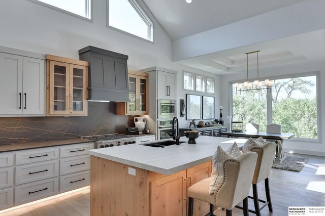 10602 S 126th Court, Papillion, NE 68138