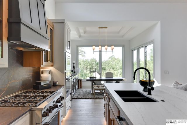 10602 S 126th Court, Papillion, NE 68138