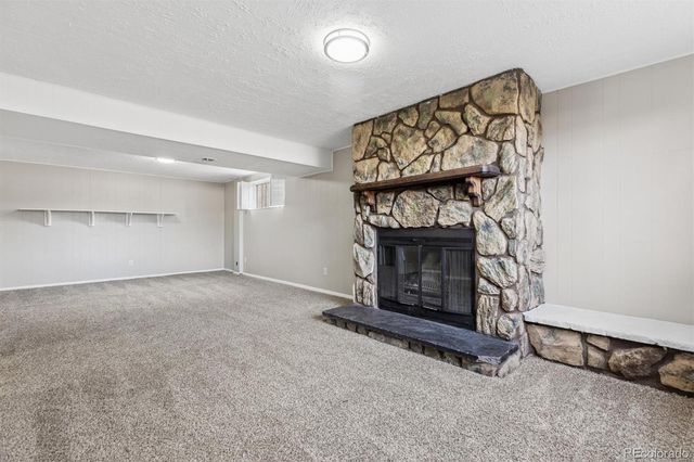 2013 S Yank Way, Lakewood, CO 80228