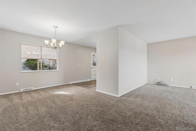 2013 S Yank Way, Lakewood, CO 80228