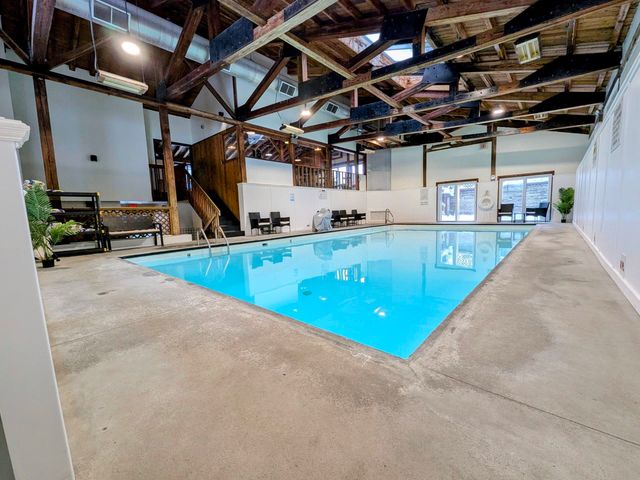 220 Mountainside Drive E203, Stowe, VT 05672