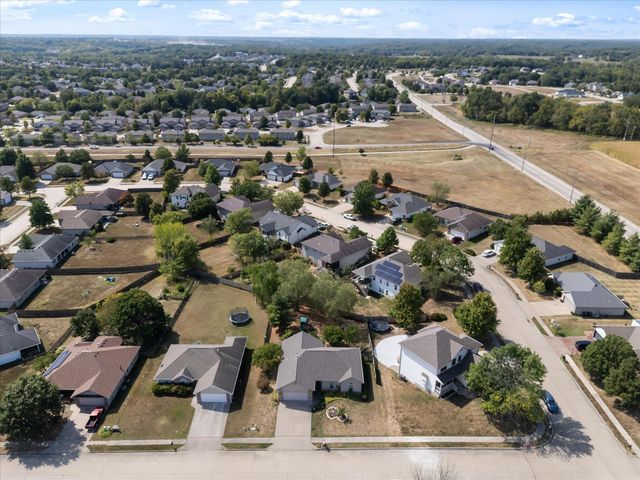 4107 TREETOP LN, Columbia, MO 65202