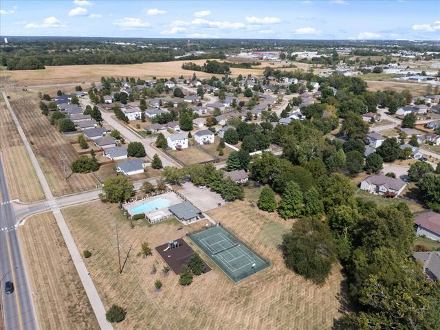 4107 TREETOP LN, Columbia, MO 65202