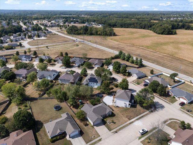 4107 TREETOP LN, Columbia, MO 65202