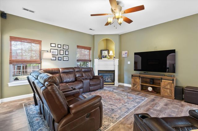 4107 TREETOP LN, Columbia, MO 65202