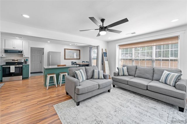 69 Springbrook, Tuscaloosa, AL 35405