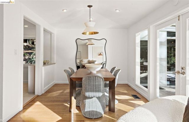 6272 Clive Avenue, Oakland, CA 94611