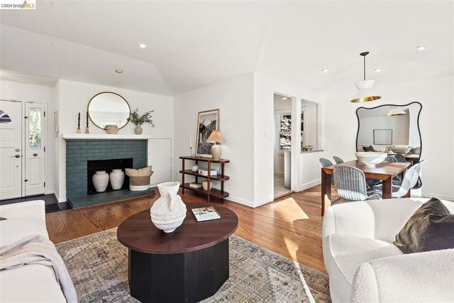 6272 Clive Avenue, Oakland, CA 94611