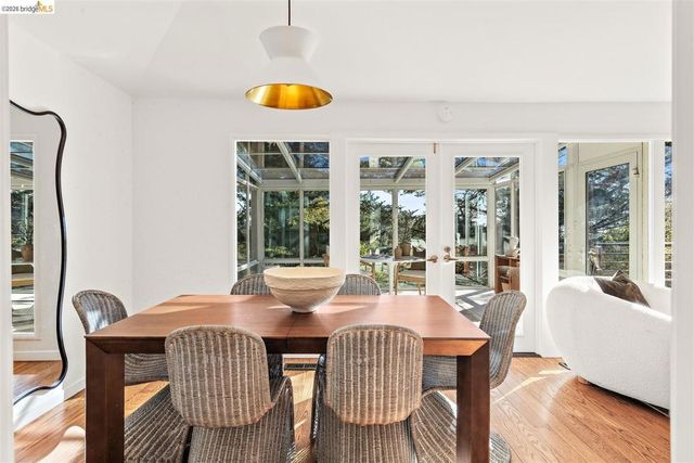 6272 Clive Avenue, Oakland, CA 94611