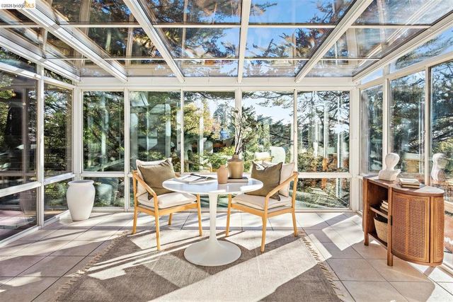 6272 Clive Avenue, Oakland, CA 94611