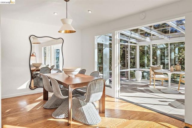 6272 Clive Avenue, Oakland, CA 94611