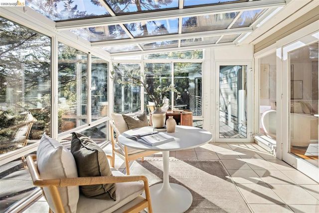 6272 Clive Avenue, Oakland, CA 94611