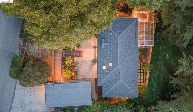 6272 Clive Avenue, Oakland, CA 94611