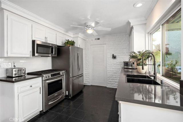 14342 Suffolk, Westminster, CA 92683