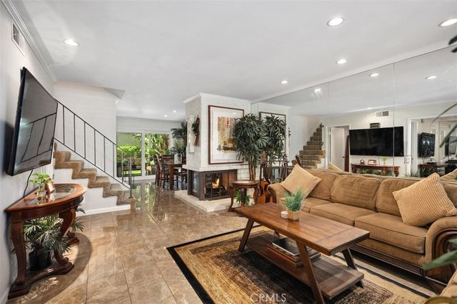 14342 Suffolk, Westminster, CA 92683