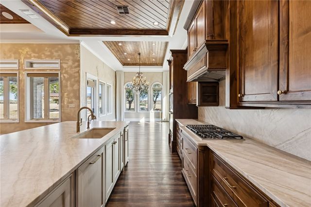 3128 Old St. Marys Road, Beeville, TX 78102