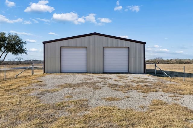 3128 Old St. Marys Road, Beeville, TX 78102