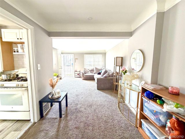 15480 Meyers Road, Detroit, MI 48227