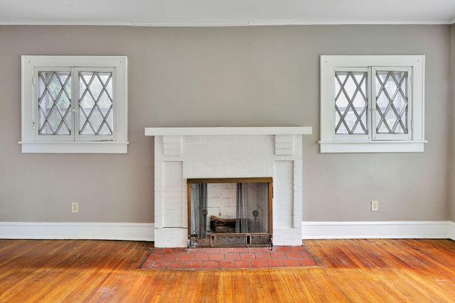 2325 E 03rd Street, Chattanooga, TN 37404