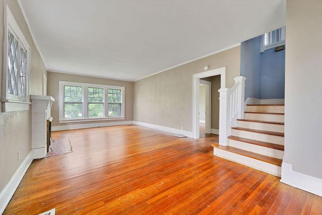 2325 E 03rd Street, Chattanooga, TN 37404