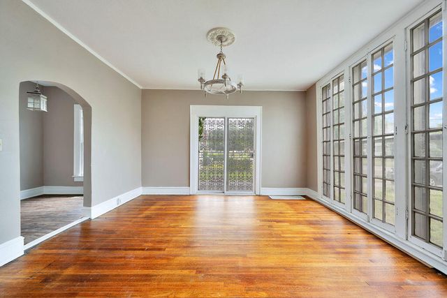 2325 E 03rd Street, Chattanooga, TN 37404