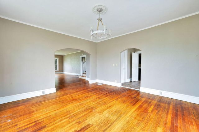 2325 E 03rd Street, Chattanooga, TN 37404