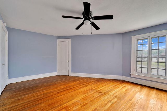 2325 E 03rd Street, Chattanooga, TN 37404