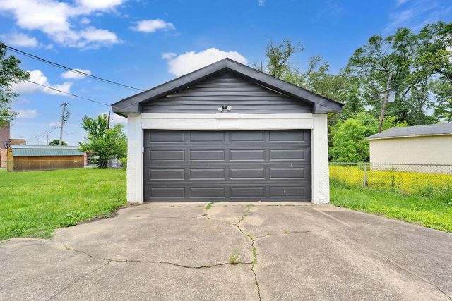 2325 E 03rd Street, Chattanooga, TN 37404