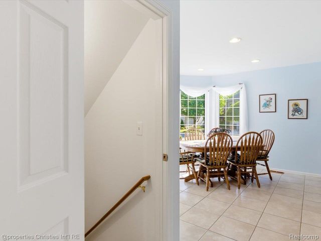 57196 Copper Creek Drive W, Washington Township, MI 48094