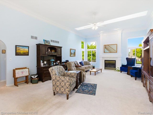 57196 Copper Creek Drive W, Washington Township, MI 48094