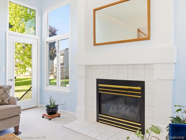 57196 Copper Creek Drive W, Washington Township, MI 48094