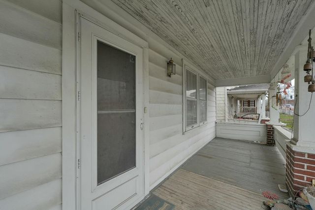 2533 Sullivant Avenue, Columbus, OH 43204