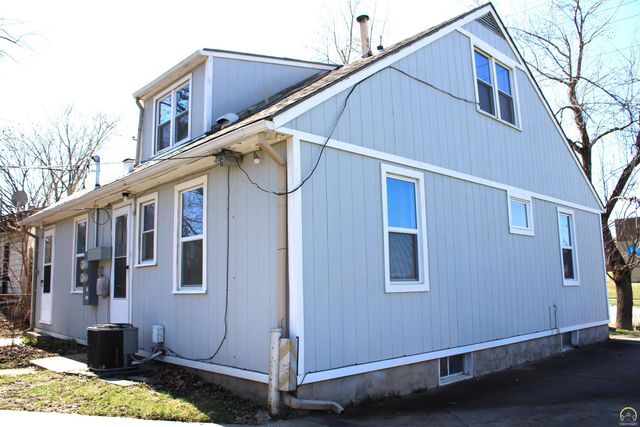 2632-2634 SE Adams St, Topeka, KS 66605